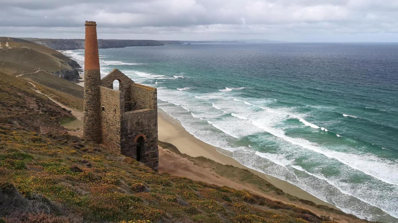 Coombe Farmhouse Bed & Breakfast St Ives Екстериор снимка